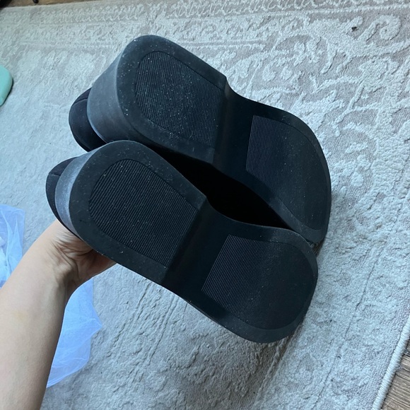 Steve Madden Vintage 90’s Black Platform Sugar Loafers - Picture 7 of 7